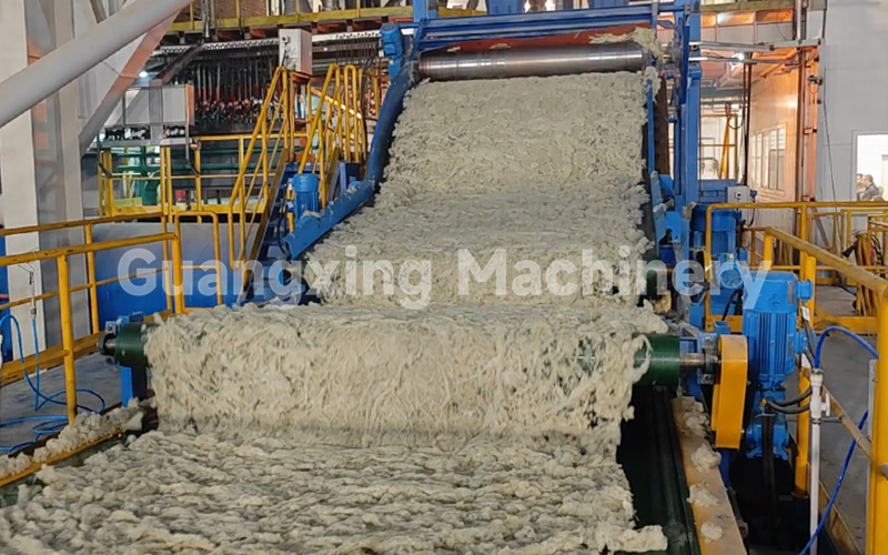 binder spraying and fiber mat collection in rock wool production